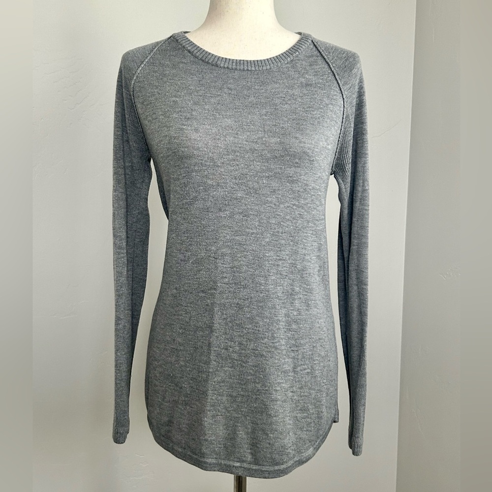 Lululemon “Sit in Lotus” Sweater (Gray/Sz Large)